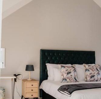 Robertson Casa | Albatross Lodge - Silwerstrand Golf and River Estate