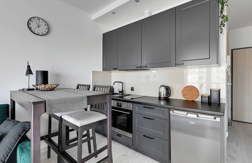 Przymorze Apartamento | Albatross Tower by Grand Apartments