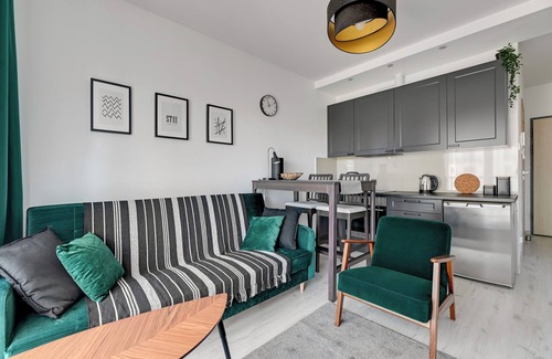 Przymorze Apartamento | Albatross Tower by Grand Apartments