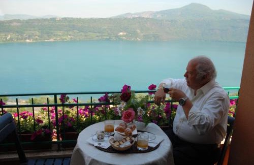 Castel Gandolfo Hotel | Albergo Lucia Pagnanelli