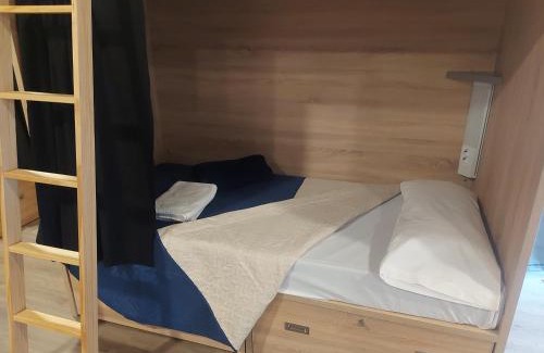 Pontevedra Hostal | Albergue GBC Hostel