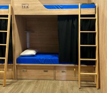 Pontevedra Hostal | Albergue GBC Hostel