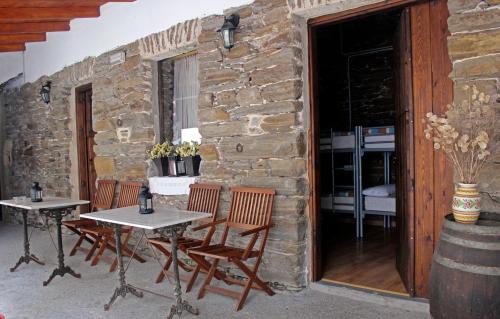 Sarria Hostal | Albergue San Lázaro
