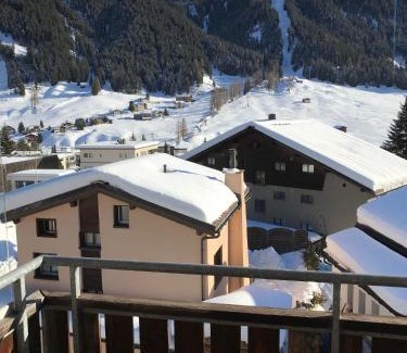 Davos Apartamento | Alberti 5