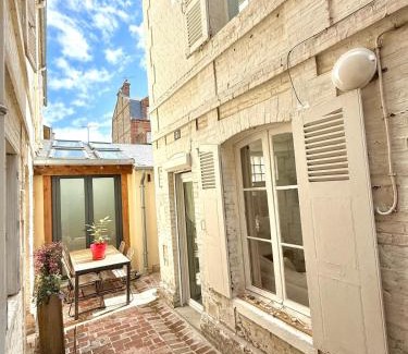 Trouville-sur-Mer Casa | Albertine - Beautiful family home with exterior