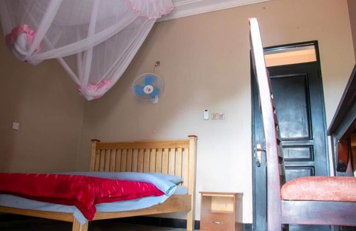 Western Uganda National Parks Hotel | Albertine Rock Hotel