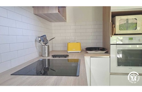 Albi Cabaña | ALBI - Cœur d'Occitanie Farmhouse in town. Ideal for family, friends, work