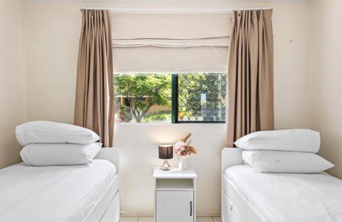 Albion Apartamento | Albion Convenient Hideaway with Parking & Balcony