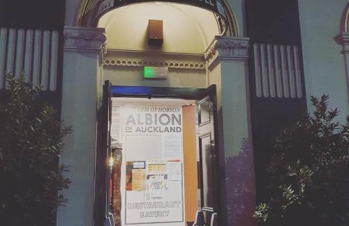Auckland Central Business District Hotel | Albion Hotel