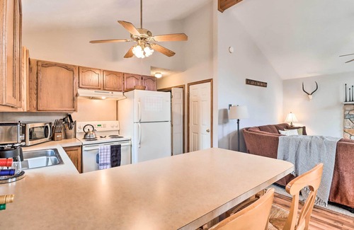 Albrightsville Cabaña | Albrightsville Cabin w/ Fire Pit: Swim, Hike & Ski