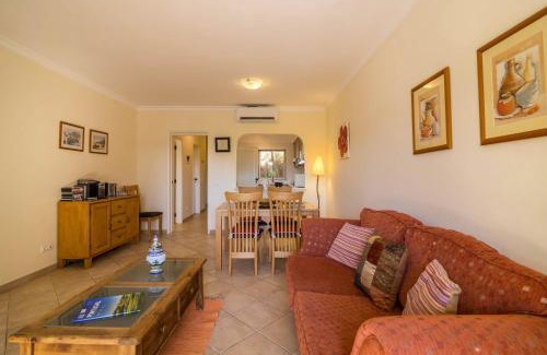 Alpouvar Apartamento | Albufeira Apartment