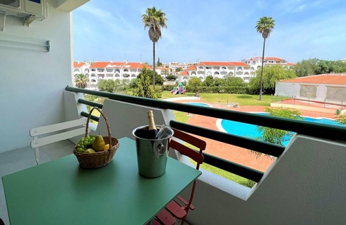 Areias de Sao Joao Apartamento | Albufeira Twins 1 With Pool by Homing