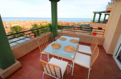 San Roque Apartamento | Alcaidesa con vistas panorámicas al mar