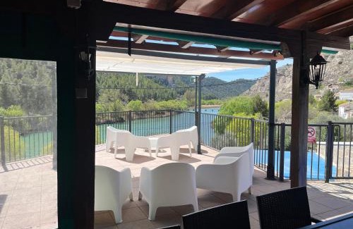 Tolosa Casa | ALCALA DEL JUCAR, Casa rural Rio Tranquilo 1 -Piscina privada-