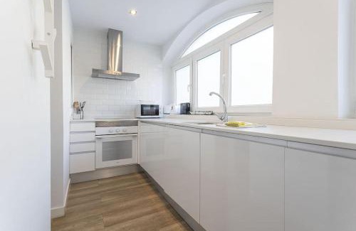 Cotos Apartamento | Alcam Castellana La Paz Madrid