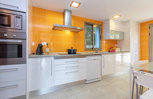 Alcanada Chalet De Esquí | Alcanada B By home villas 360