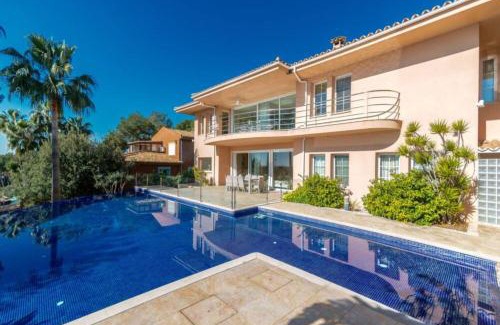 Alcanada Villa | Alcanada Paradise