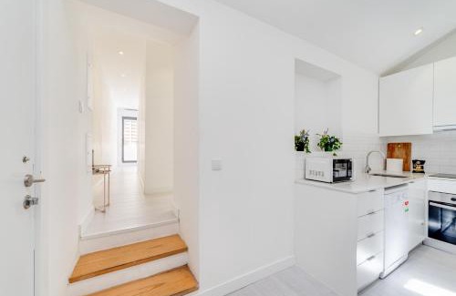 Alcantara Apartamento | Alcantara Charm 3BR Apartments