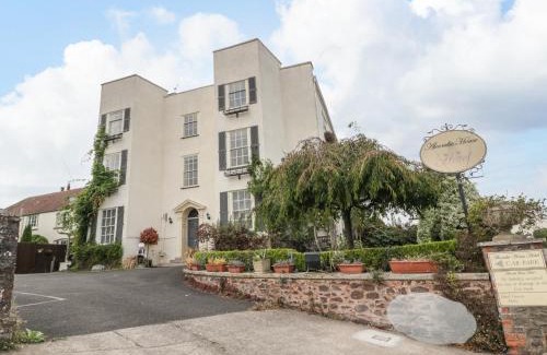 Alcombe Casa | Alcombe House