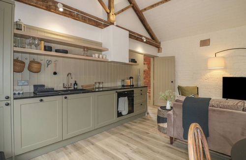 Crich Casa | ALDER COTTAGE - FOLD YARDS, romantic, with open fire in Alderwasley