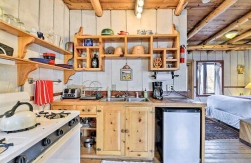San Cristobal Cabina | ALDOUS HUXLEY CABIN