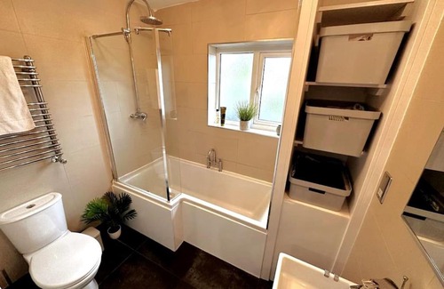 Oxford Villa | Aldrich Villa, 5-Bed Luxury House, Oxford, Parking, Garden