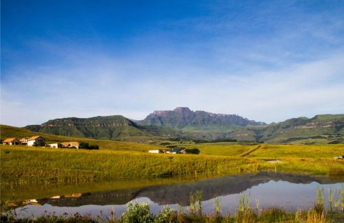 Dragon Peaks Casa | Aleah, Cathkin Estates by Euphoric Leisure