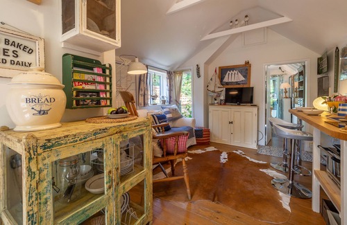 Wangford Casa | Alec Hill's Bakehouse, Wangford