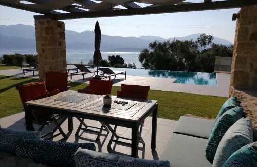 Kefalonia Villa | Alekos Beach Houses-Elia Villas