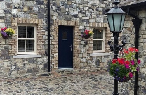 Leixlip Cabaña | Alensgrove Cottages No. 06