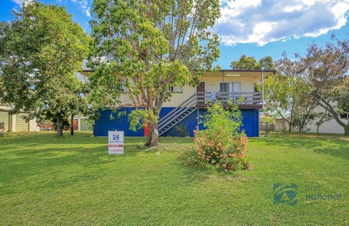 Woodgate Casa | 'Aleron' One street from the Beach