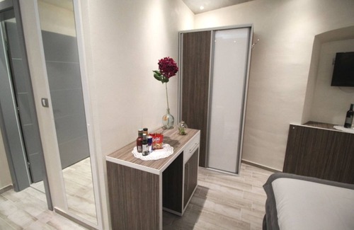 City Center Casa | Alessio Premium Rooms - King Room 4