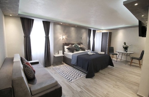 City Center Casa | Alessio Premium Rooms - Triple Bedroom