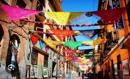 Embajadores Hostal | Alexa Host