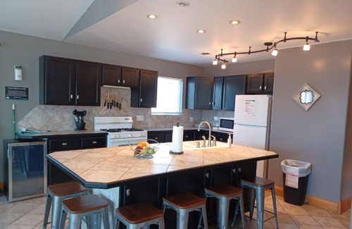 Monticello Casa | Alexander’s Landing Penthouse - Lakefront, Balcony, and Room to Relax