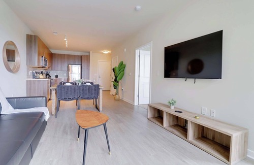 Jefferson Manor Apartamento | Alexandria Apt: Business Center, Gym, Near DC
