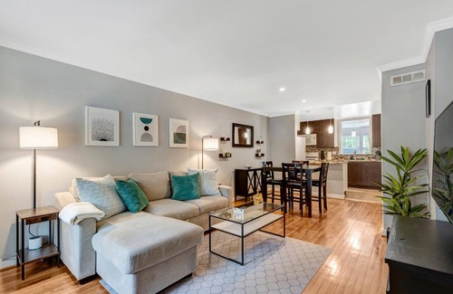 Potomac West Casa | Alexandria Getaway Minutes from Downtown D.C.