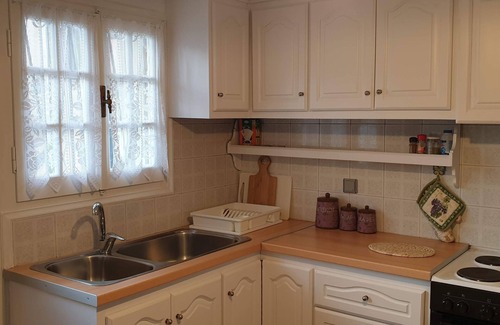 Vatos Casa | Alexandros House 600metres from Ermones beach