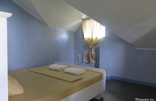 Dauis Casa | Alexis Cliff Dive Resort