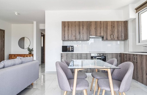 Kato Polemidia Apartamento | Alexis Court I - Two Bedroom Apartment, Sleeps 4