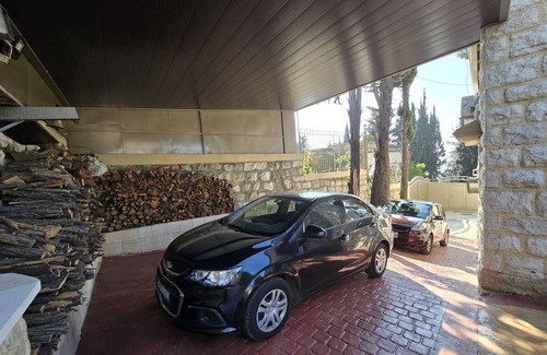 Aley Casa | Aley Maison des Couleurs - Artistic home in Aley's heart
