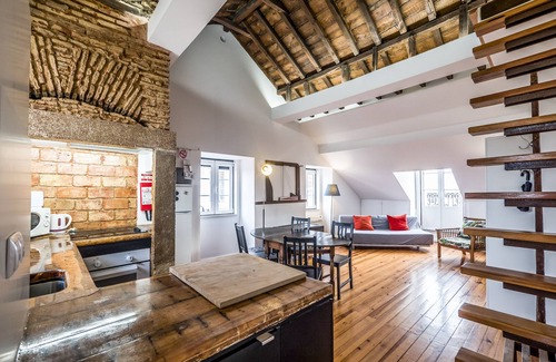 Alfama Apartamento | Alfama, charming attic Terrace with river view - Lisboa vida boa 1