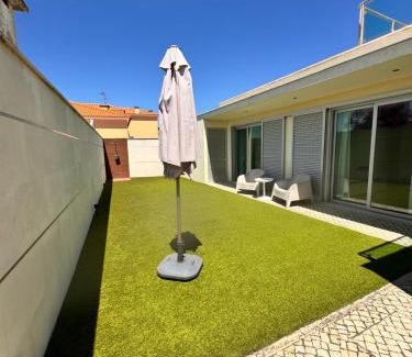 Alfarim Casa | Alfarim House - close to Meco beach and Sesimbra