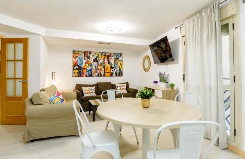 Centro histórico de Zaragoza Apartamento | Alfonso Suites - 1 plaza de parking gratuita en los apartamentos de 4 y 7 huéspedes