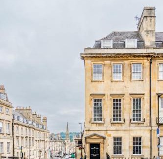 Upper Town Casa | Alfred Apartment - Beautiful Central Bath Location