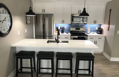 Algonac Casa | Algonac Harbour House