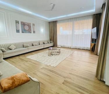 Salalah Chalet De Esquí | ALHakim chalet