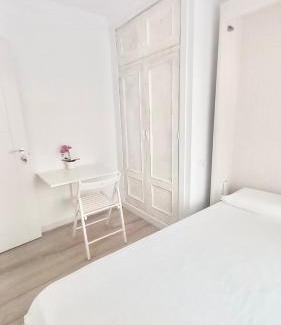 Alhaurín de la Torre Casa | Alhattic Rooms