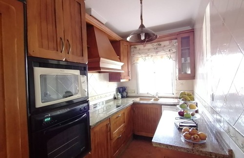 Alhaurín de la Torre Cabaña | Maravillosa Villa Privada con piscina, palmeras, WIFI, climatización.