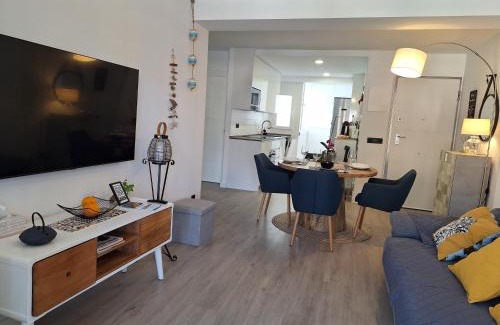 Coveta Fuma Apartamento | Alicante El Campello 1º línea de playa